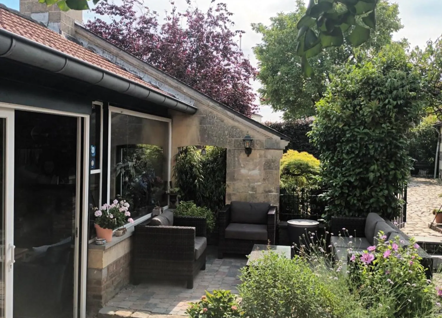 Ferrum Ferrum Valkenburg aan de Geul Couette-café