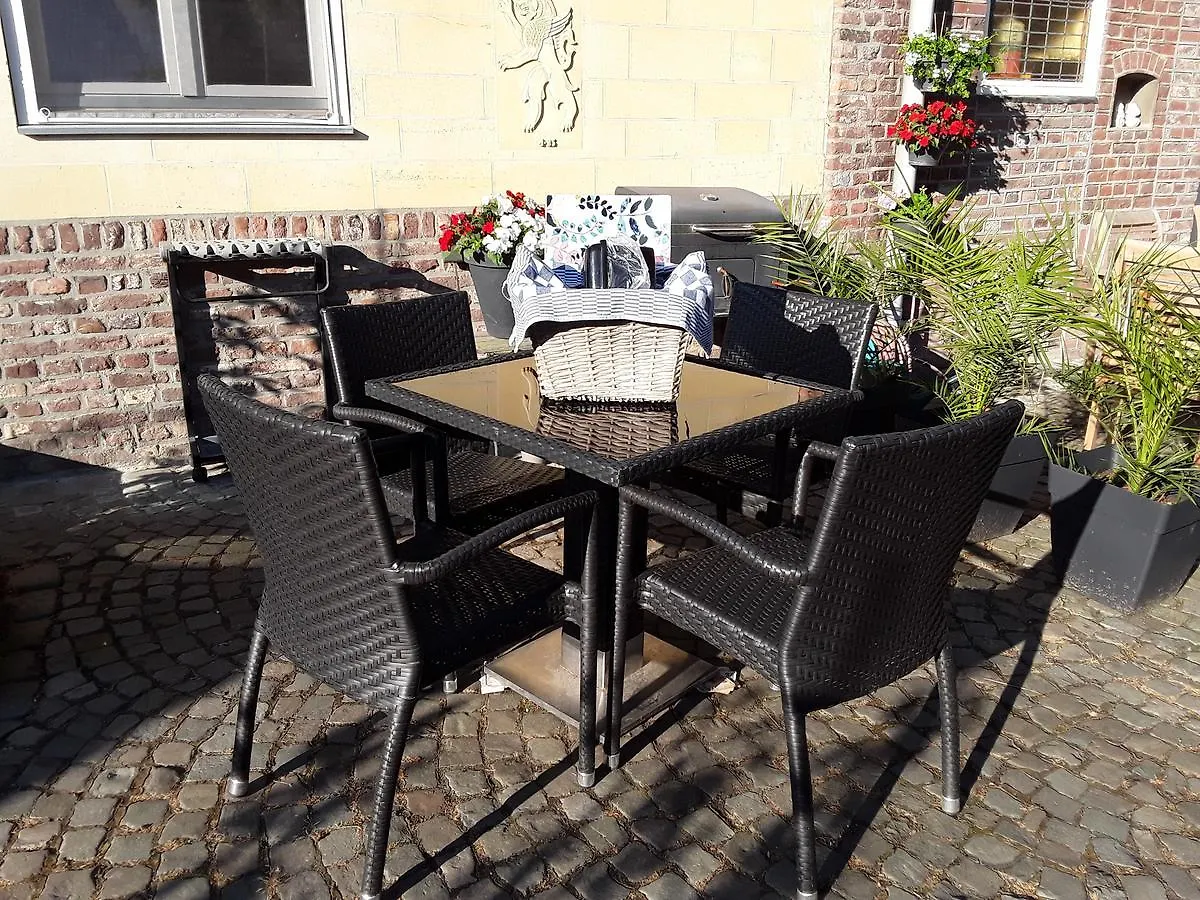 Ferrum Ferrum Valkenburg aan de Geul Couette-café